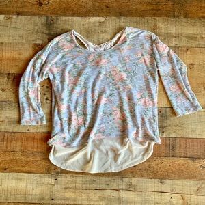 Women’s shirt
